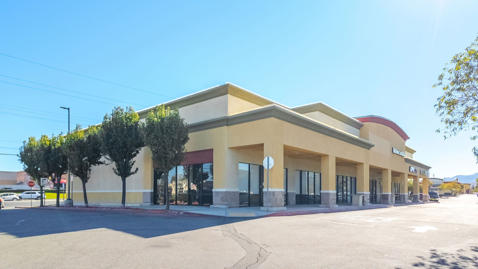 Ground Parking & Businesses 9-edit