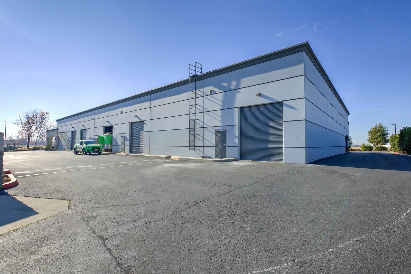 1331-aviation-drive-1-121123 copy