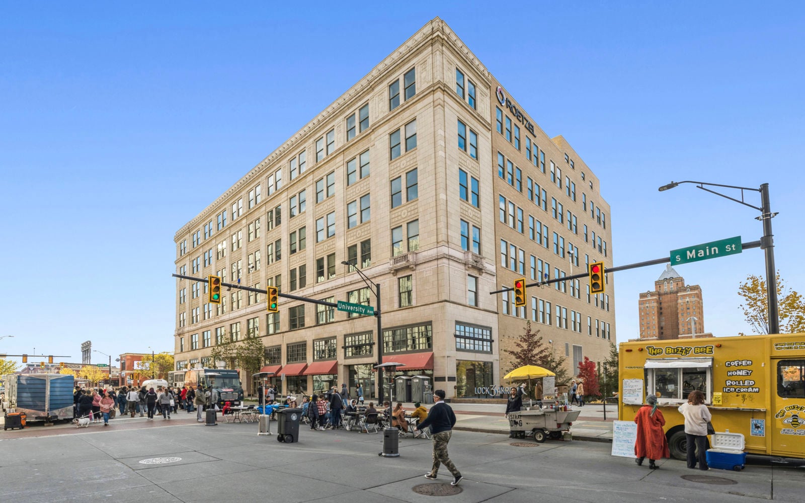 Turn-Key 11,265 SF Restaurant with Liquor License 222 South Main Street - Image 4