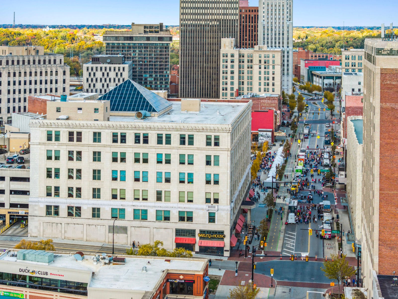 Turn-Key 11,265 SF Restaurant with Liquor License 222 South Main Street - Image 7