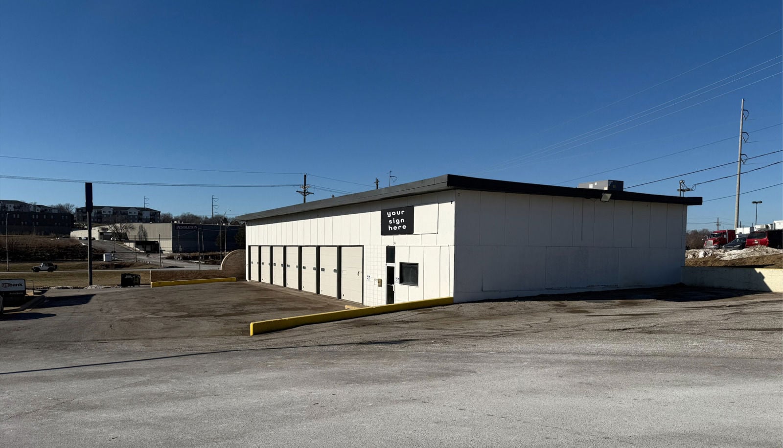 Service garage located in Southroads Technology Park 1003 Fort Crook Road North - Image 8