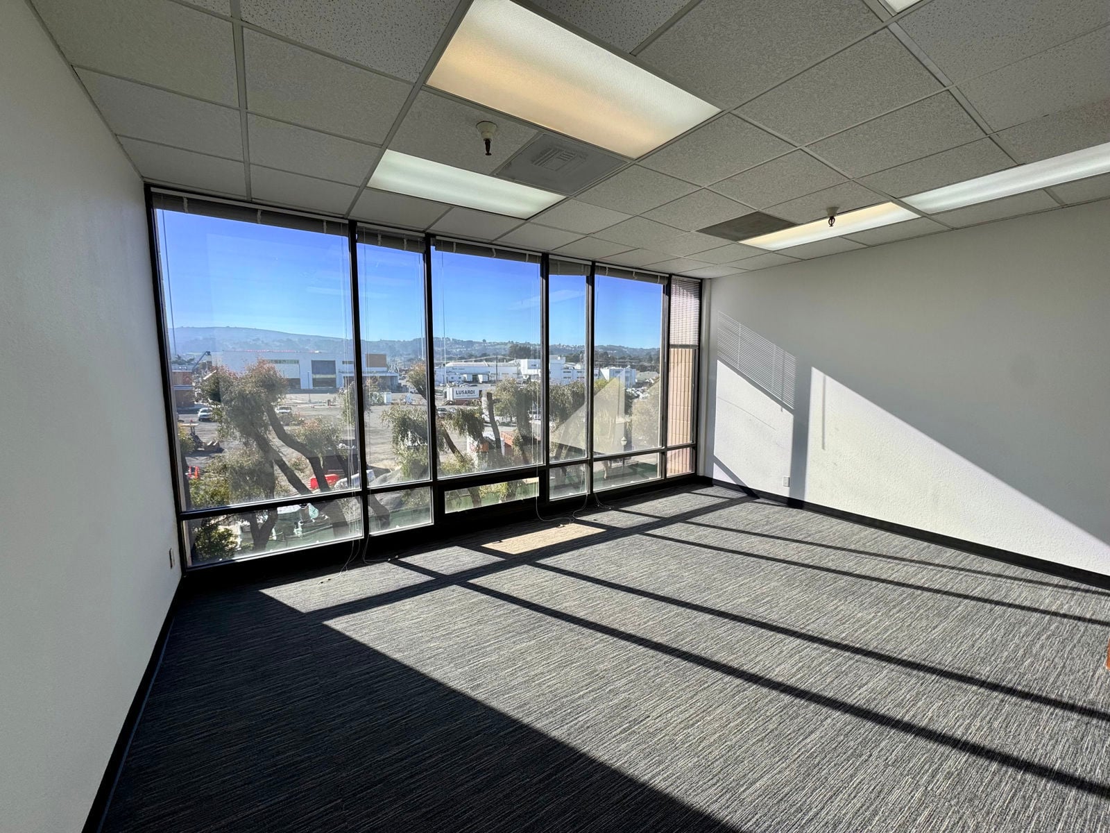 1486 Huntington Ave, SSF