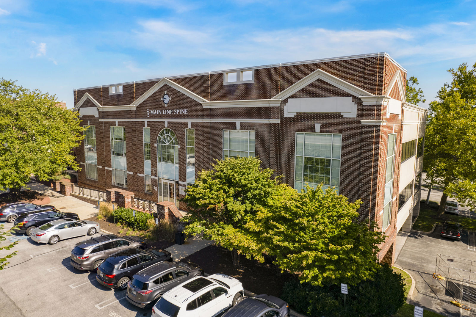 18-700 S Henderson Rd.18