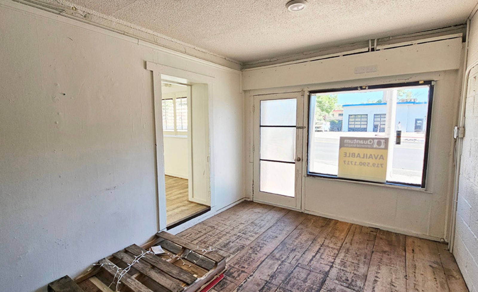 609 W Colorado Interior 2