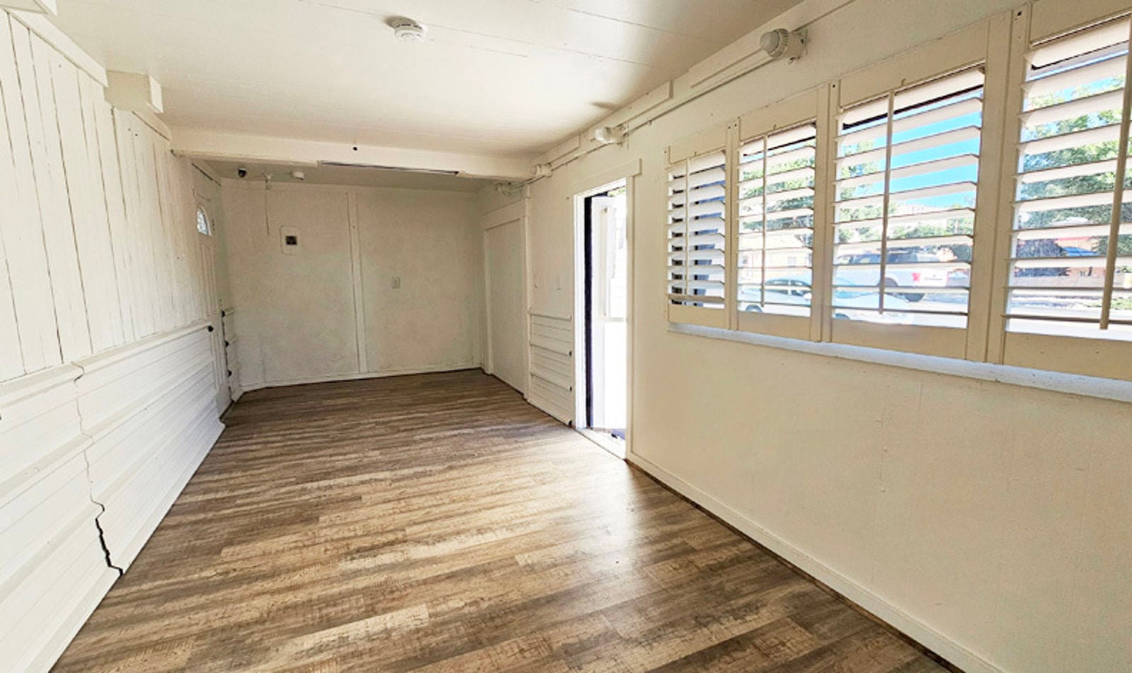 609 W Colorado Interior 4