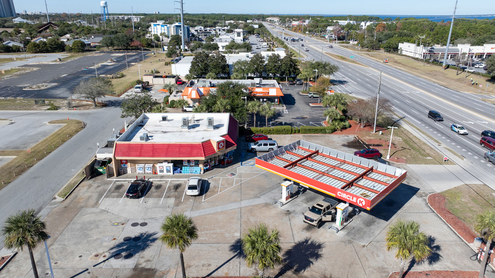 CBRE - 10685 US 98 --17