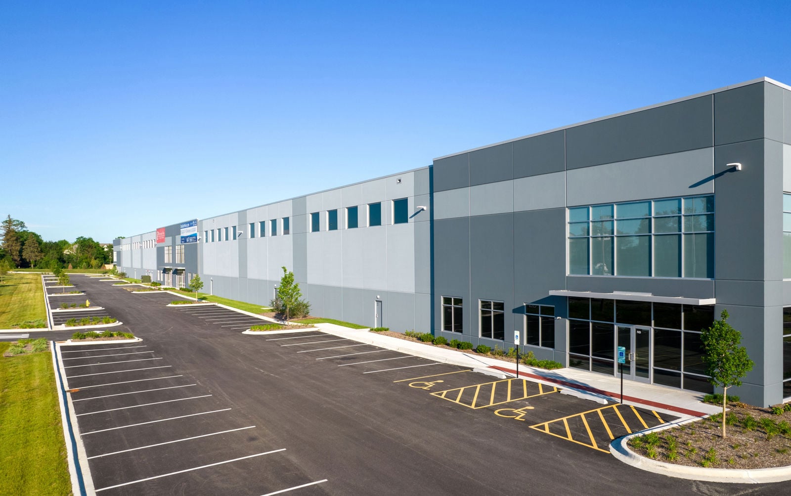 1 E North Ave Building