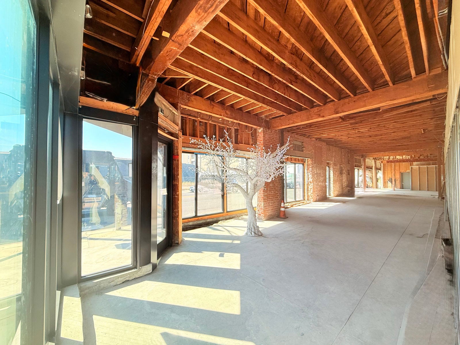 467 S. La Brea Unit A-image #.JPEG