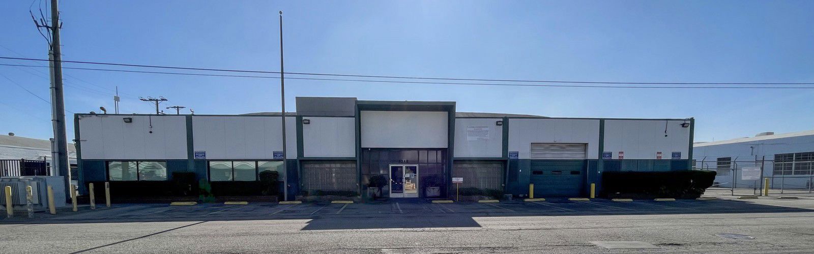 5340 W 104th St - Building