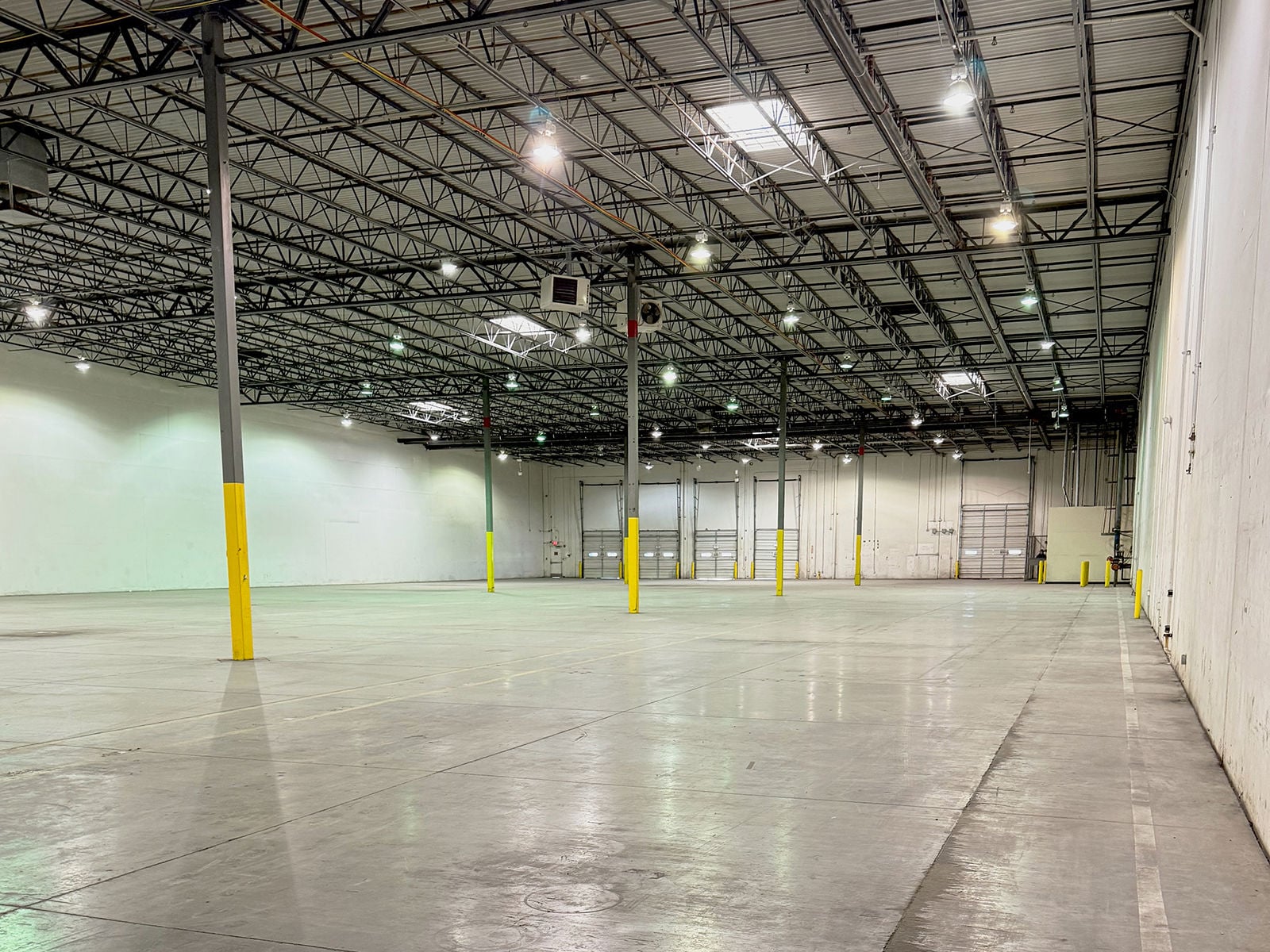 301 Avenida Ascension - Warehouse Photo