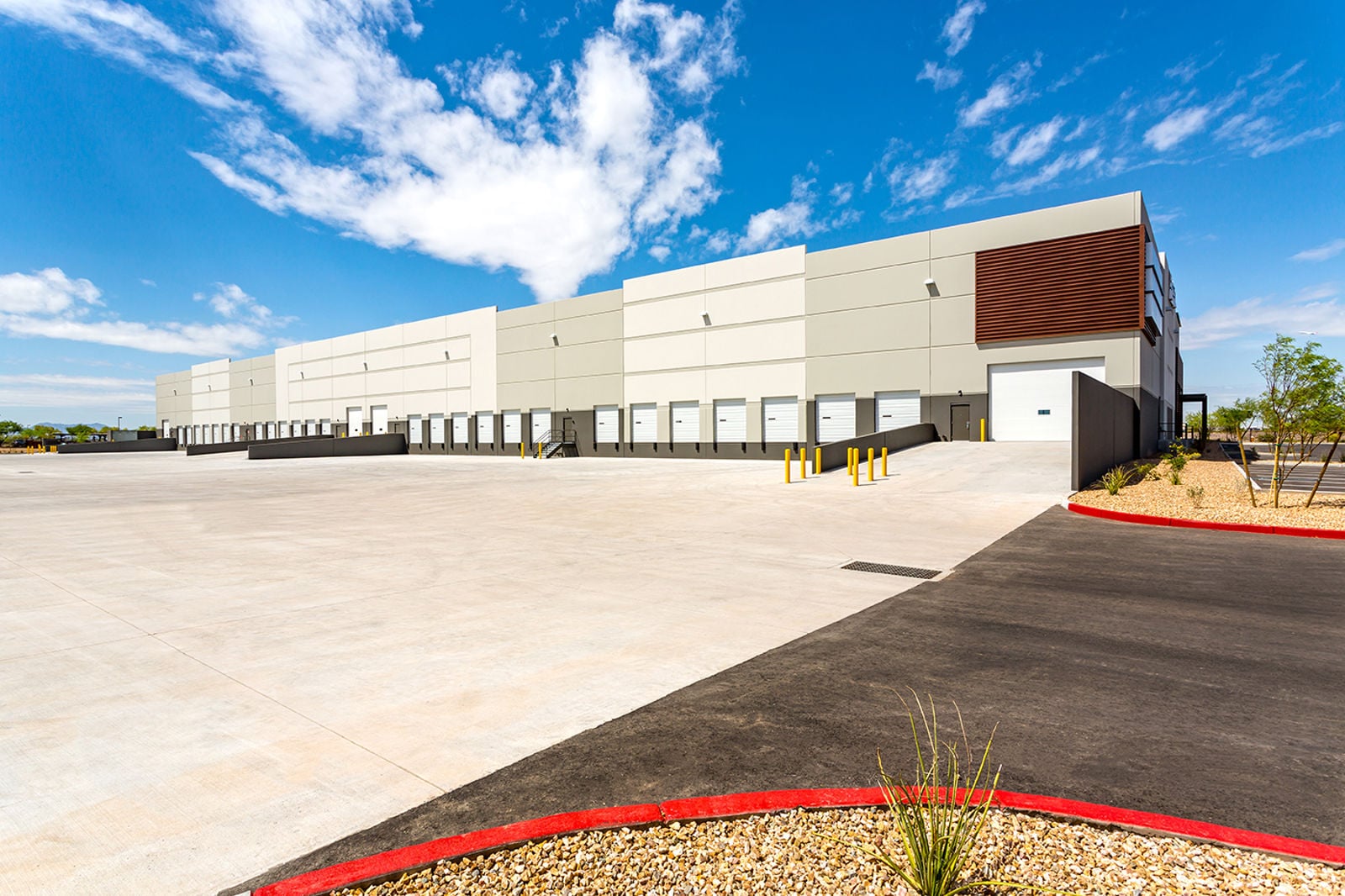 Freeway Logistics Exterior