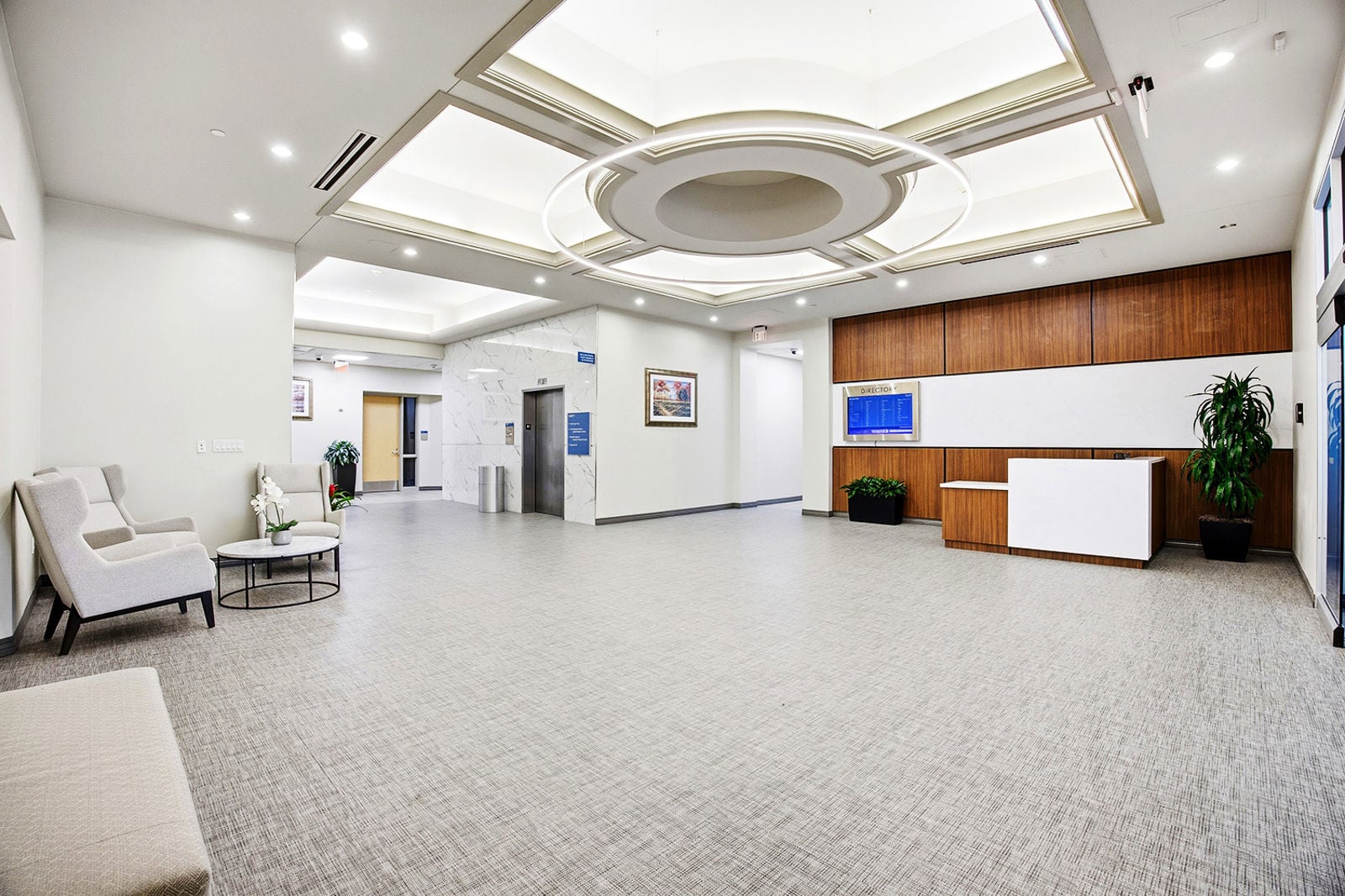 5420 WLS Lobby 001