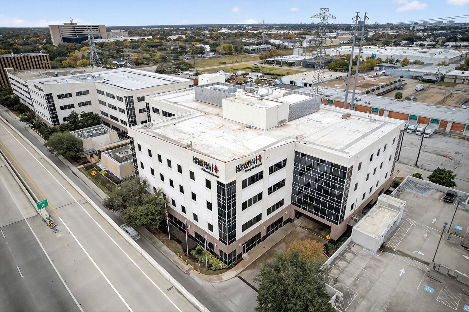 Memorial_Hermann_Orthopedic_and_Surgery_MOB_5420_W_Loop_S_09