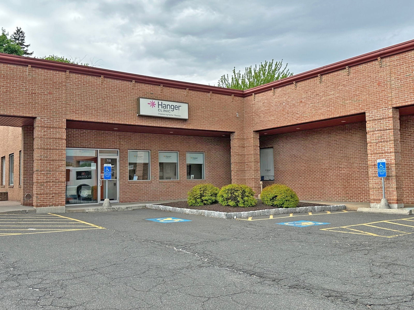 715 Silas Deane Hgwy_pic 5