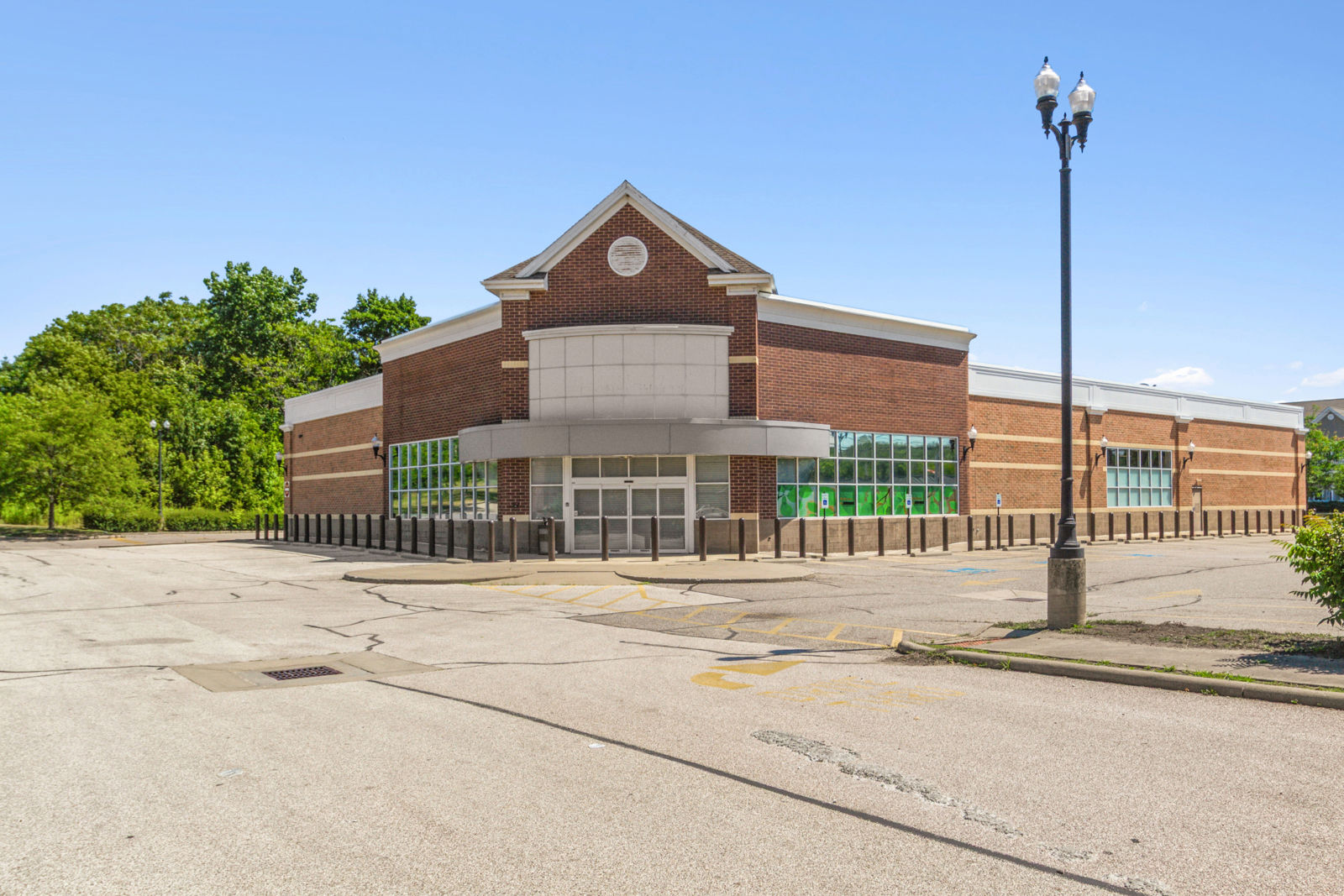 Former Rite Aid Available! 45 East Avenue - Image 3