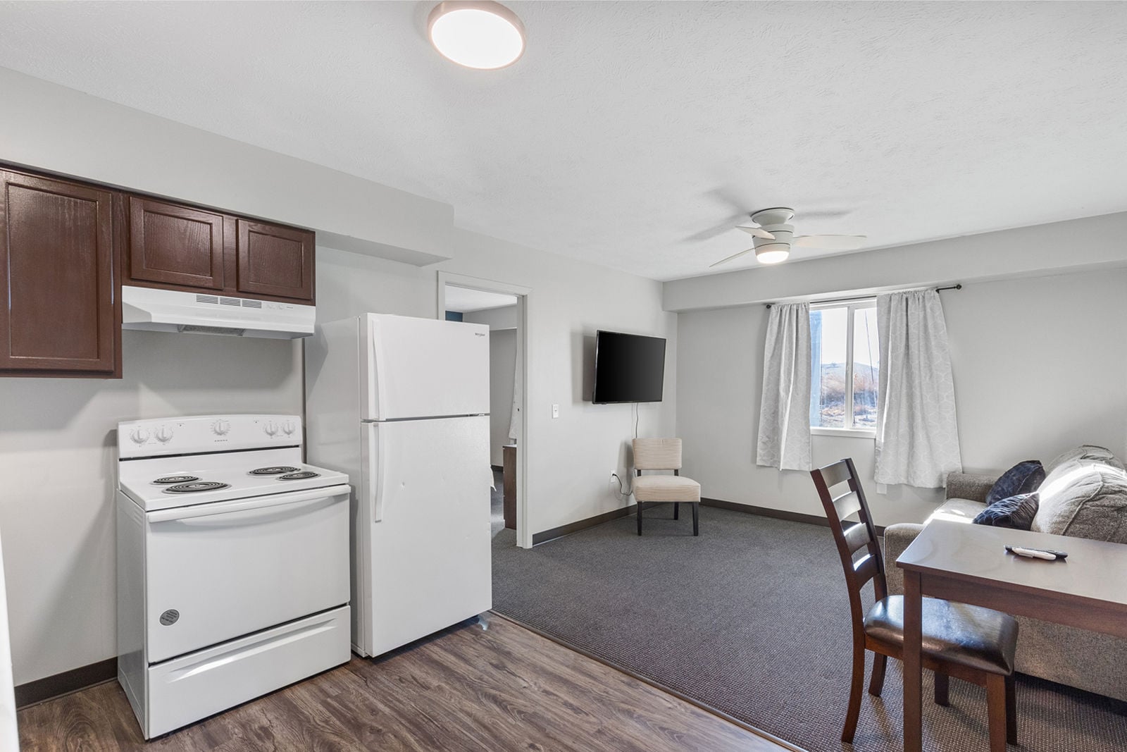 UNDERWOOD MOTEL & EXTENDED STAY OFF I-80 26553 Magnolia Road - Image 13