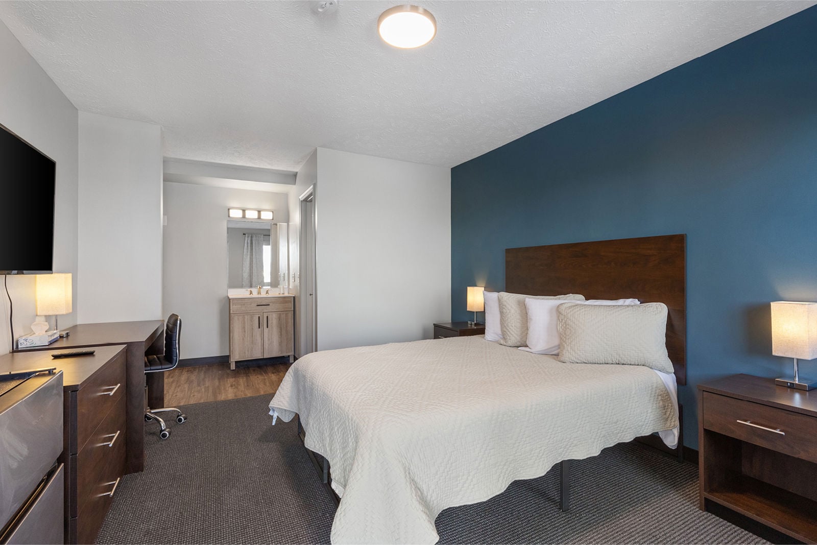 UNDERWOOD MOTEL & EXTENDED STAY OFF I-80 26553 Magnolia Road - Image 8