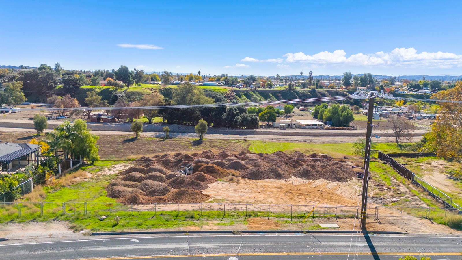 DJI_20251209122310_0023_D