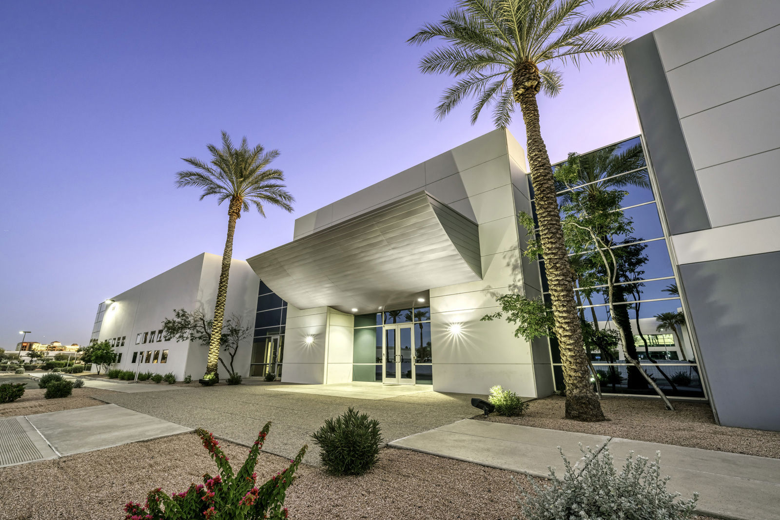 3157 E Elwood Street 596 Final Low Res