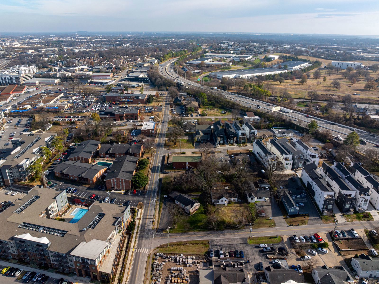 2700 Larmon Aerial (4)