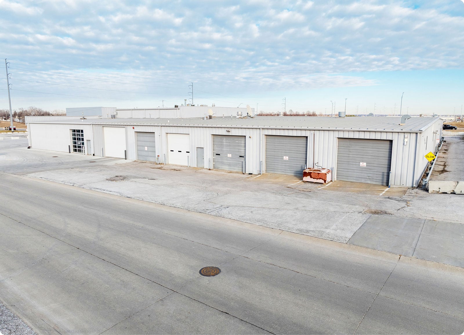 Service and Sales Warehouse 9203 South 145th Street - Image 7