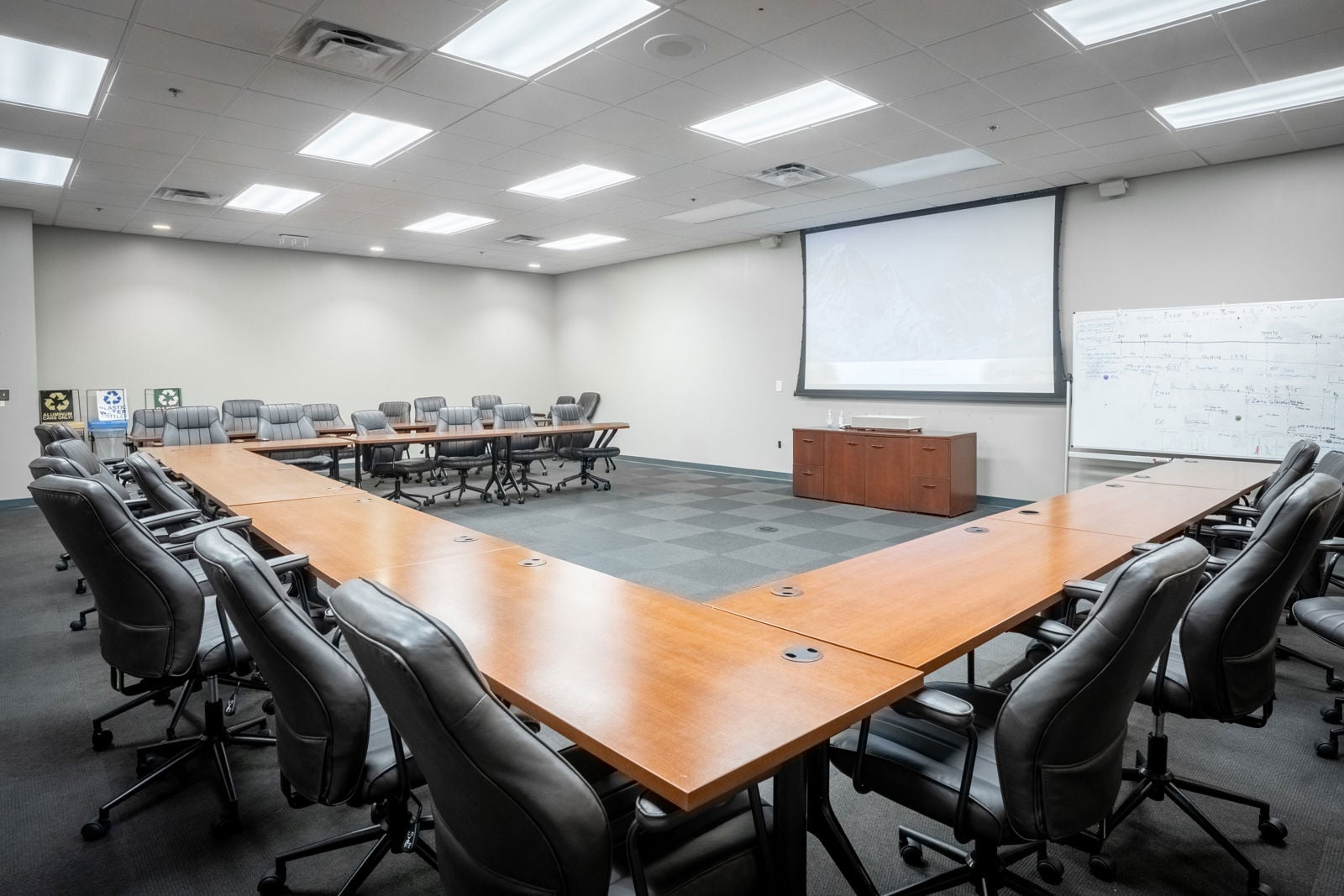 RSpencerJohnson_TheHavenAgency_CBRE_HINO_100HinoBlvd-1010