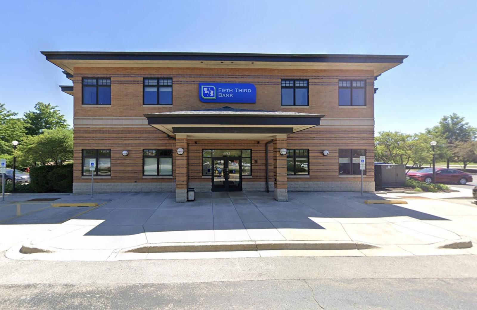 Warrenville_fifth third_front view 2