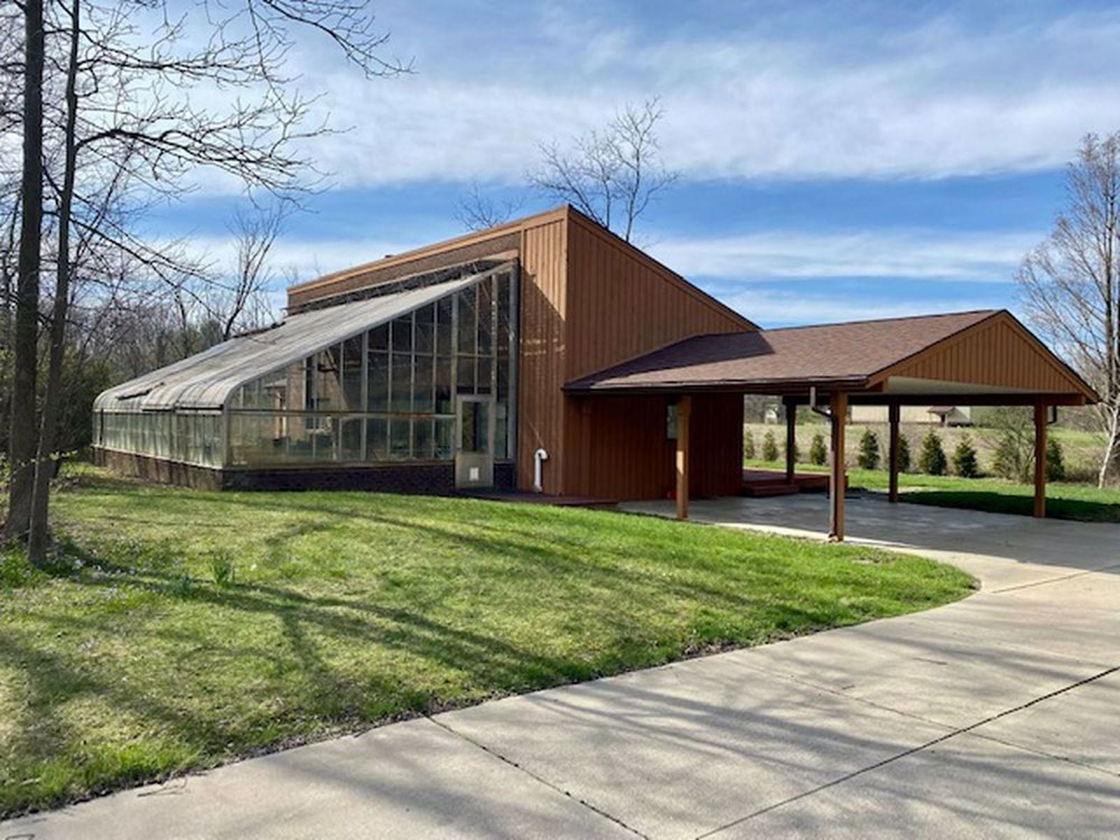 large_07ce4ff8-580b-4157-b492-c95ebc0b488b.studio-1