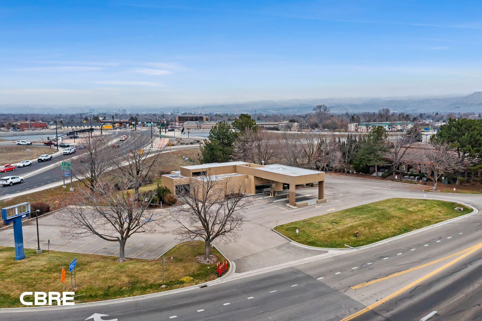 1-2730 W Airport Way_001