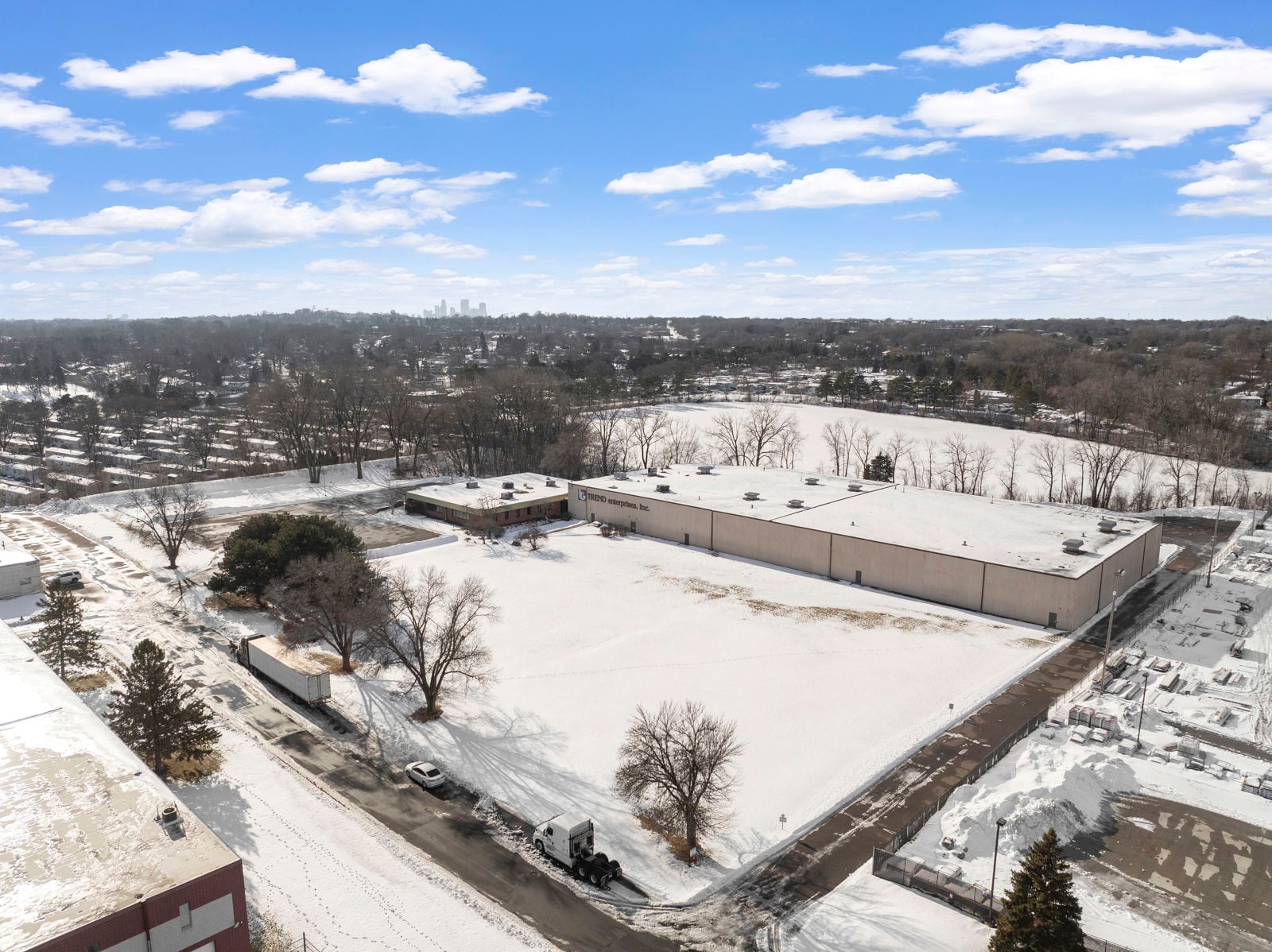 Warehouse & Outdoor Storage