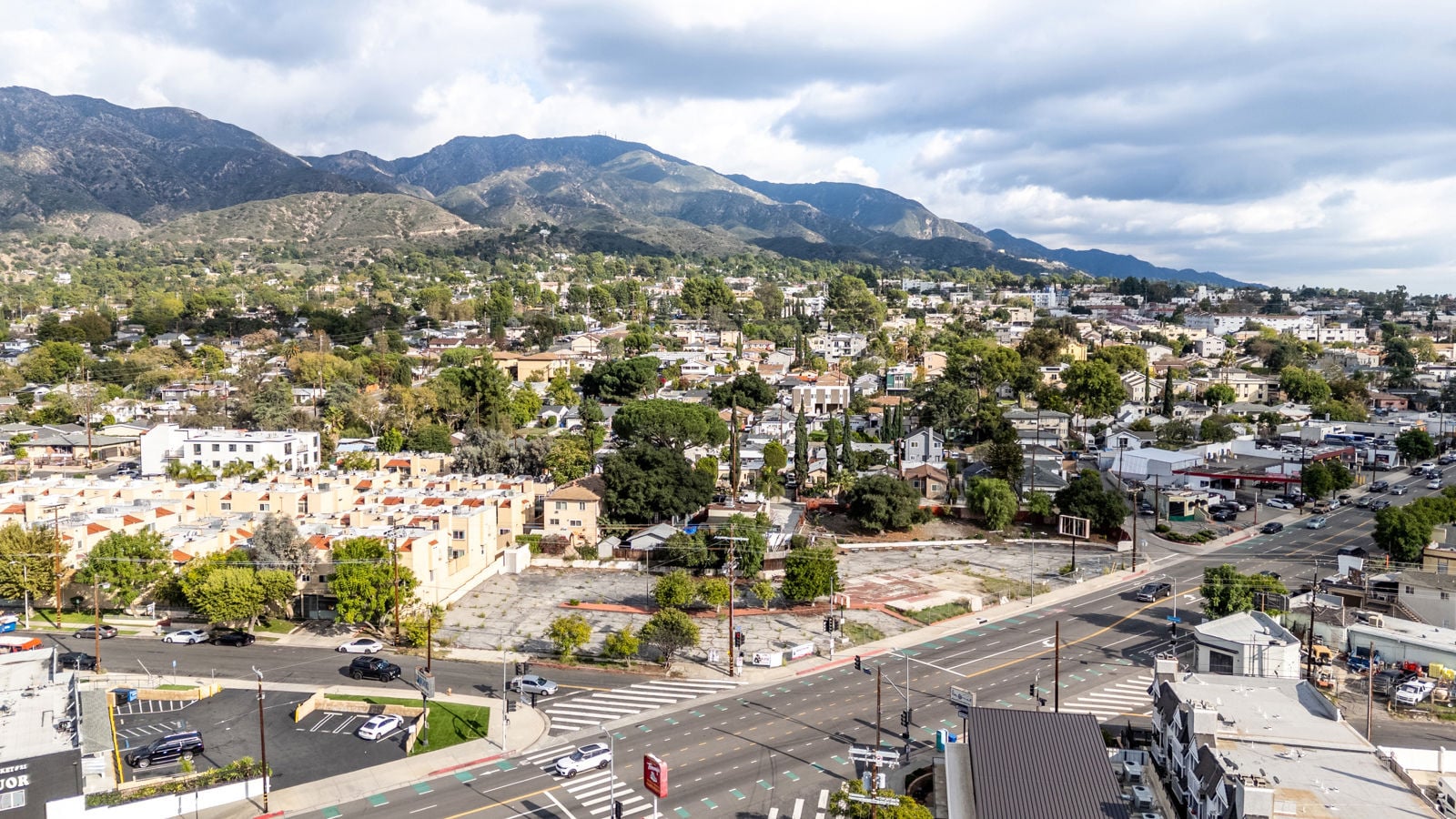 DJI_20251119134704_0084_D_PHOTOS