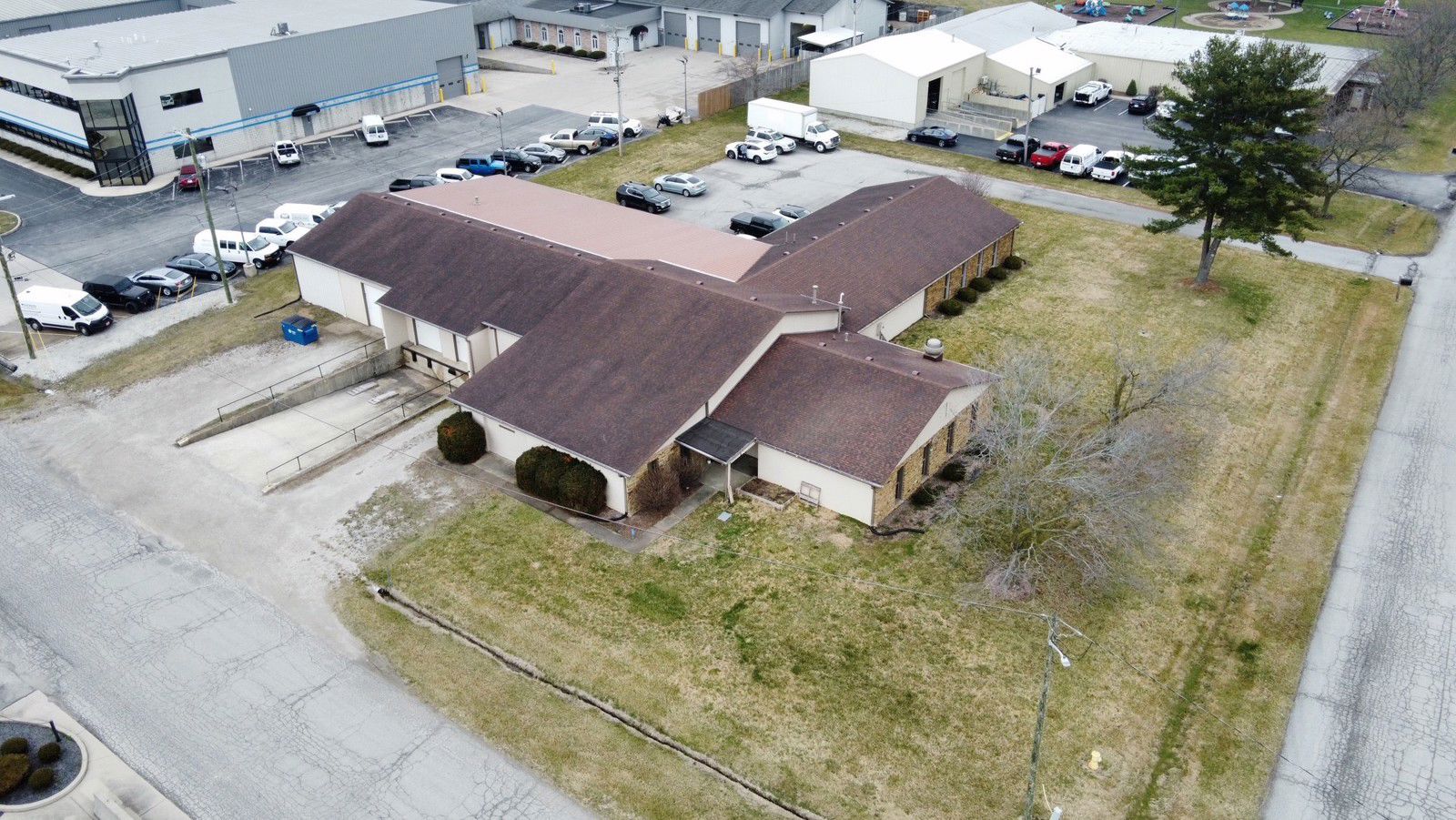 926 Sayre Drive - Image 1