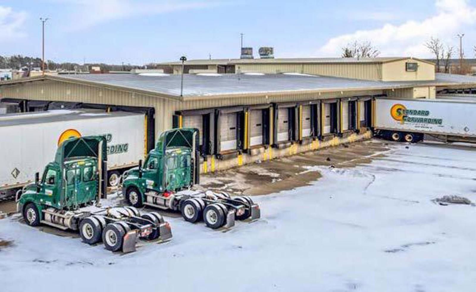 8600 Rendova Circle Pines-image 2