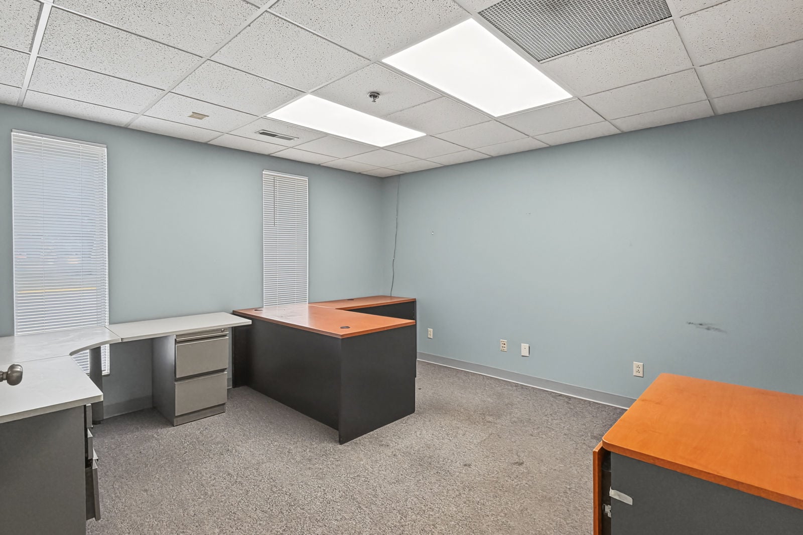 2150 Milton Avenue - Image 15