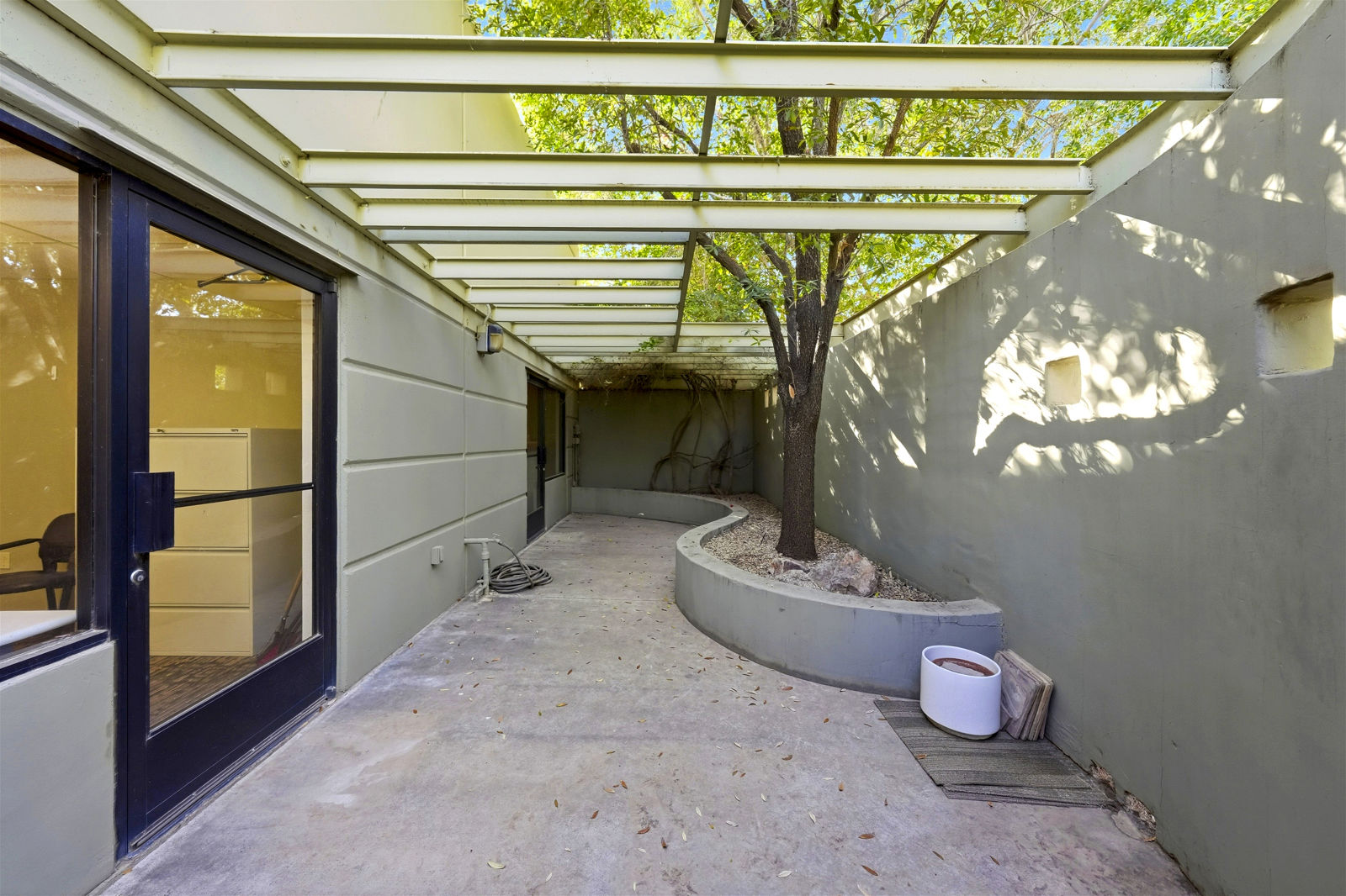 1425 N Mondel Dr_45.JPG