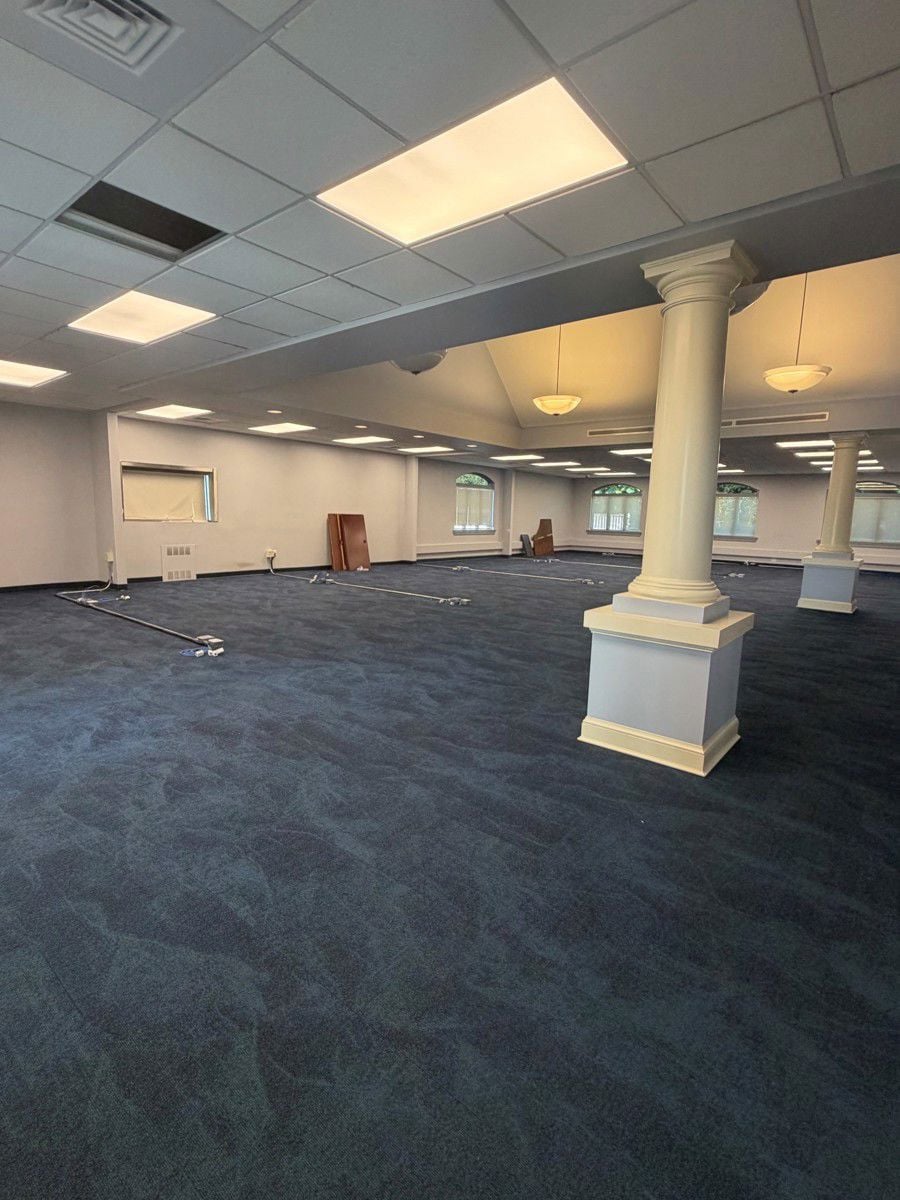 521 Cromwell Avenue_  retail_office space