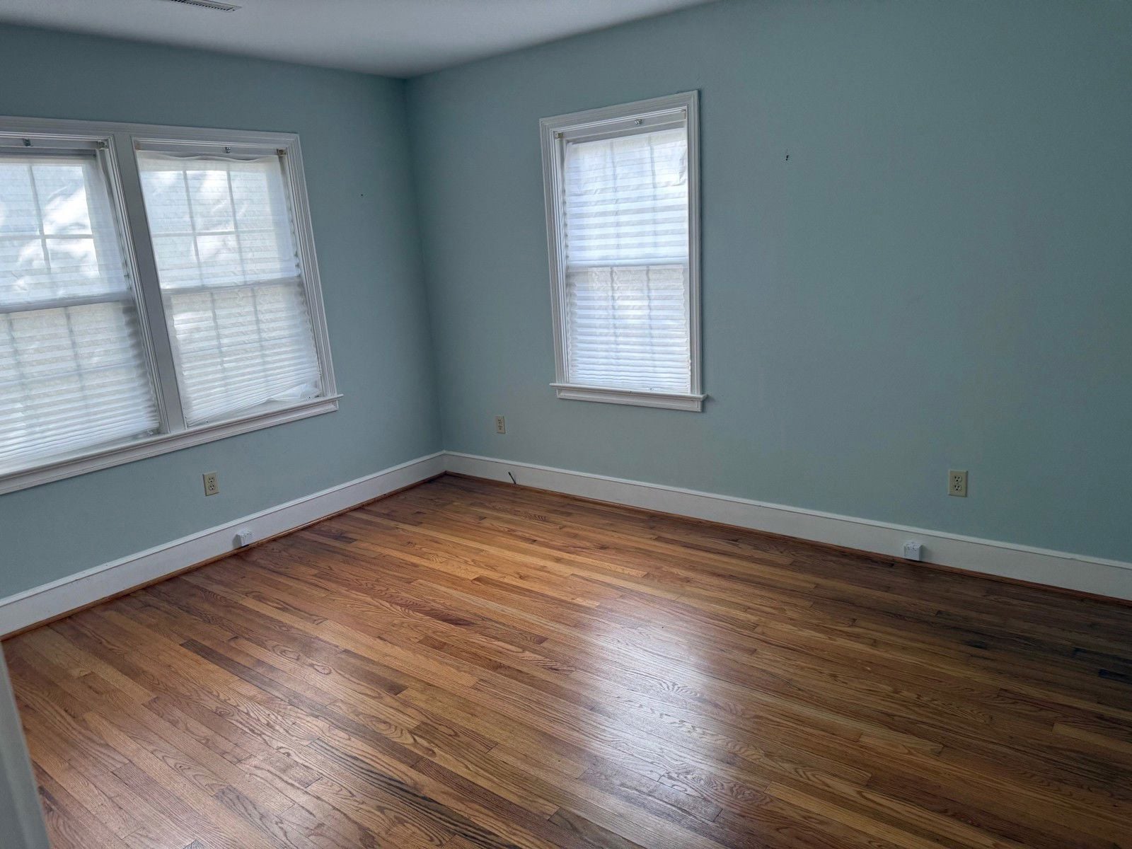 545 Parkwood Office 3