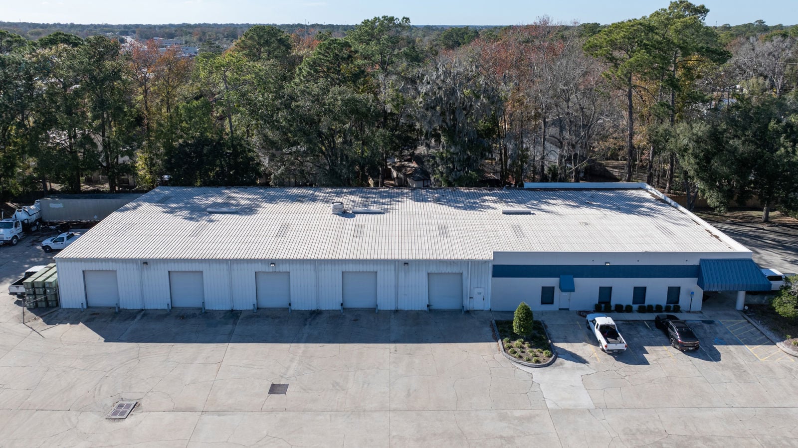 CBRE - 4850 Collins - Drone--12