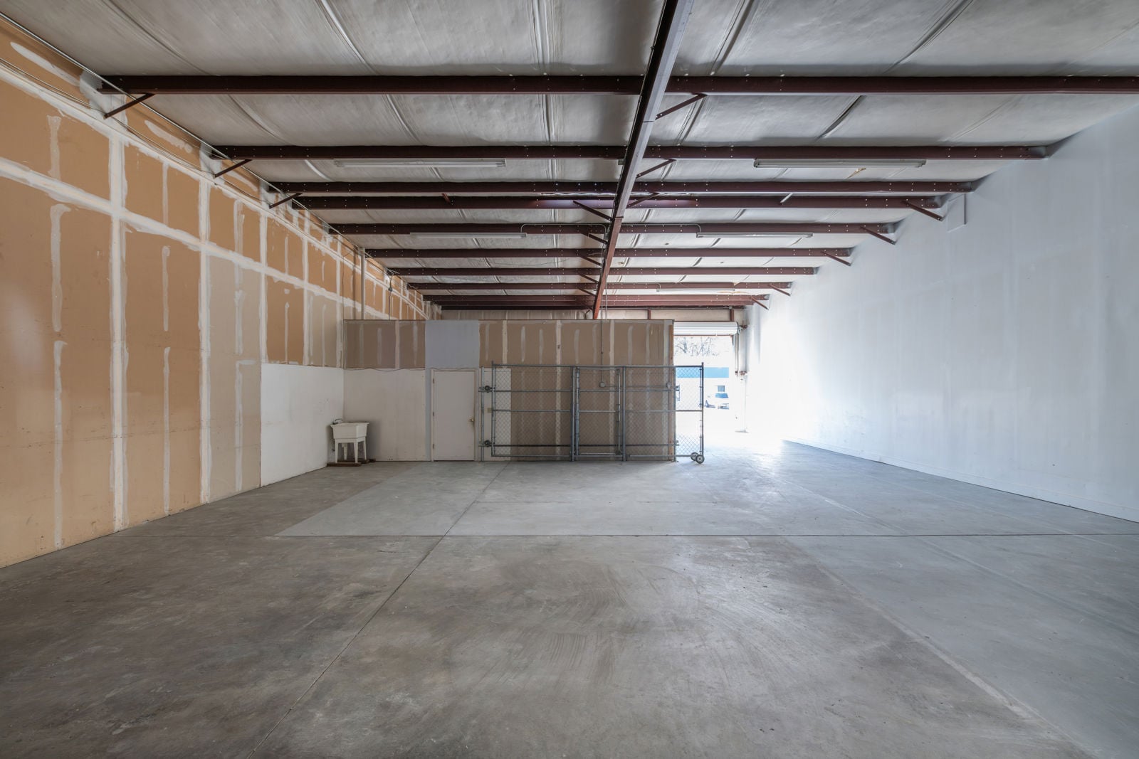 CBRE - 4850 Collins - Interior-8527