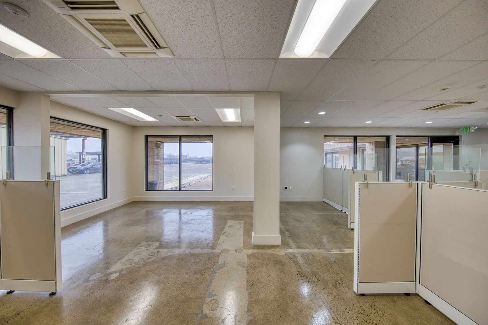 3286 Fitzgerald Road - Image 4