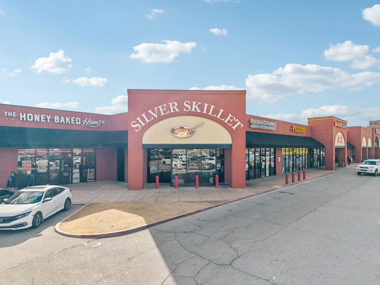 11-8228 E 61st St-150