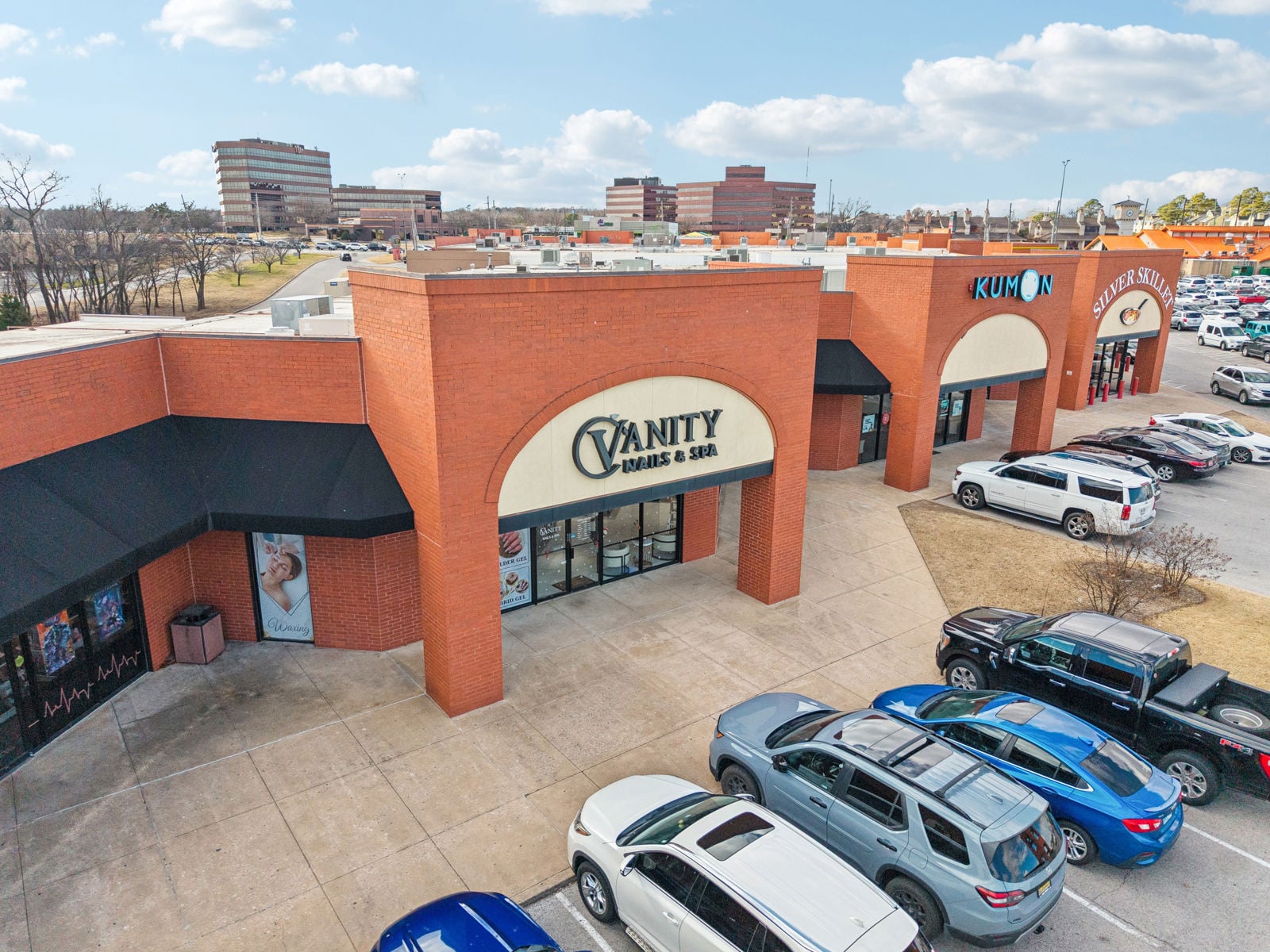 09-8228 E 61st St-140