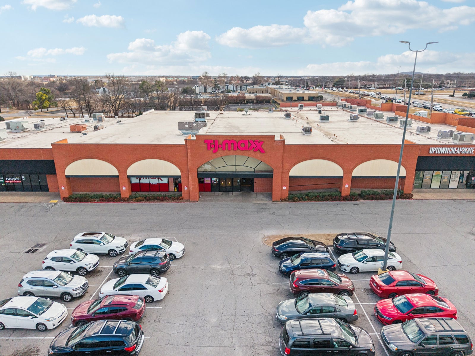 15-8228 E 61st St-170