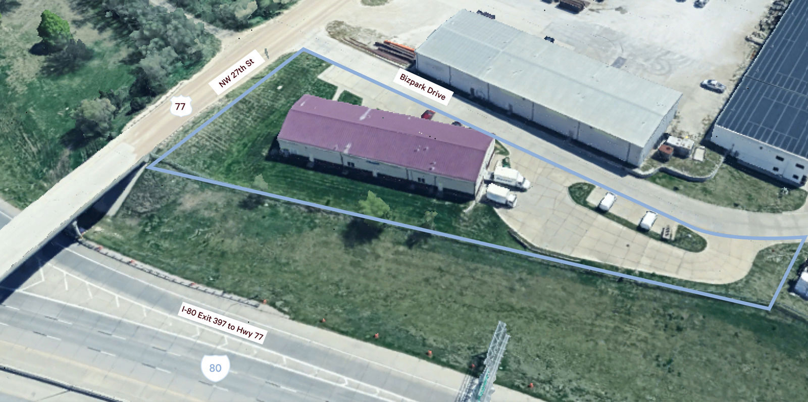 RARE OWNER/USER OPPORTUNITY ON I-80 301 Northwest 27th Street - Image 8