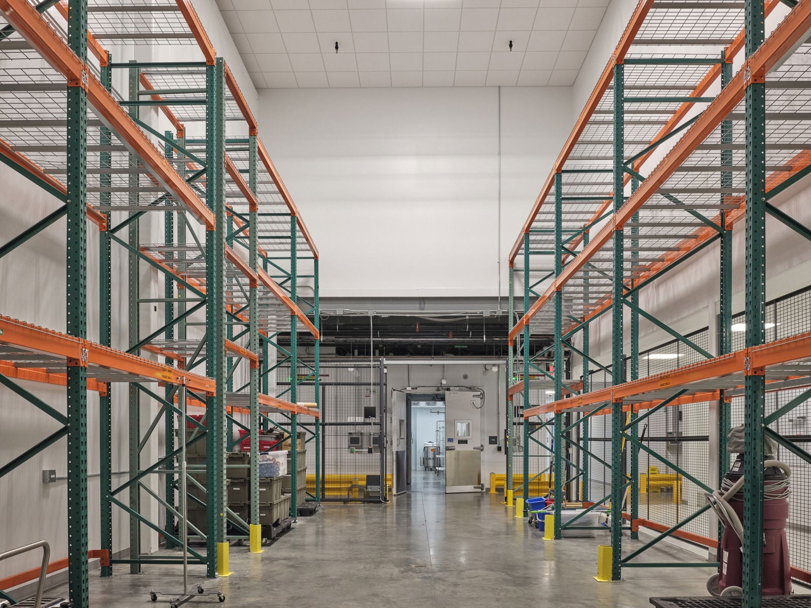 URP 535_Stg HiBay Matl