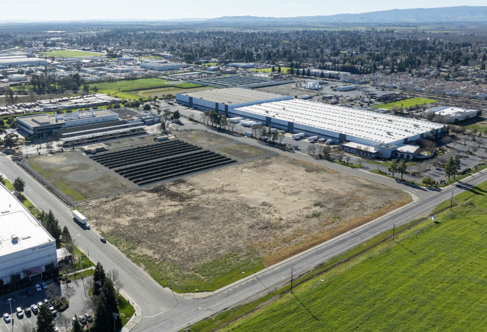 500 Vaughn Road - Image 3