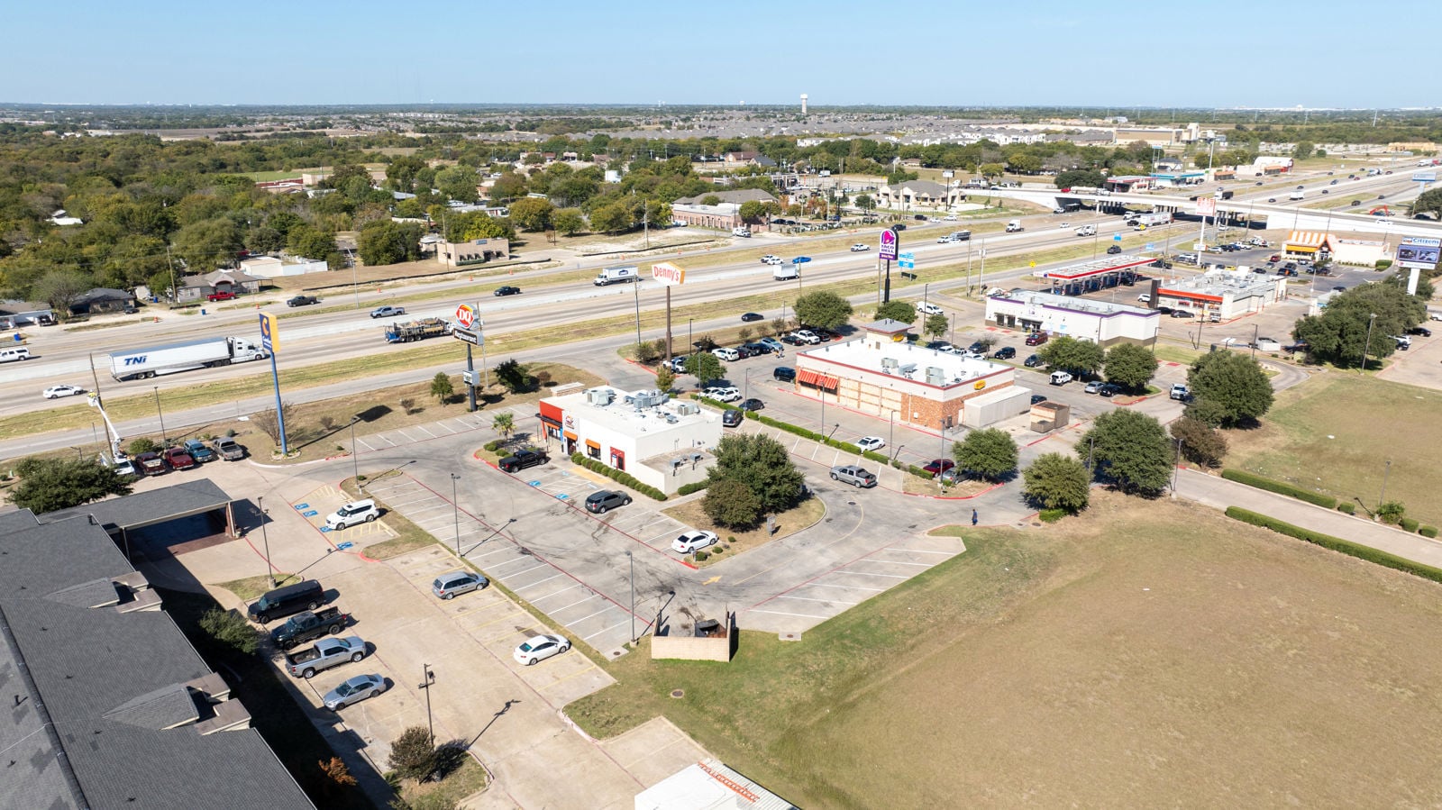 DQ - RED OAK- View of Highway