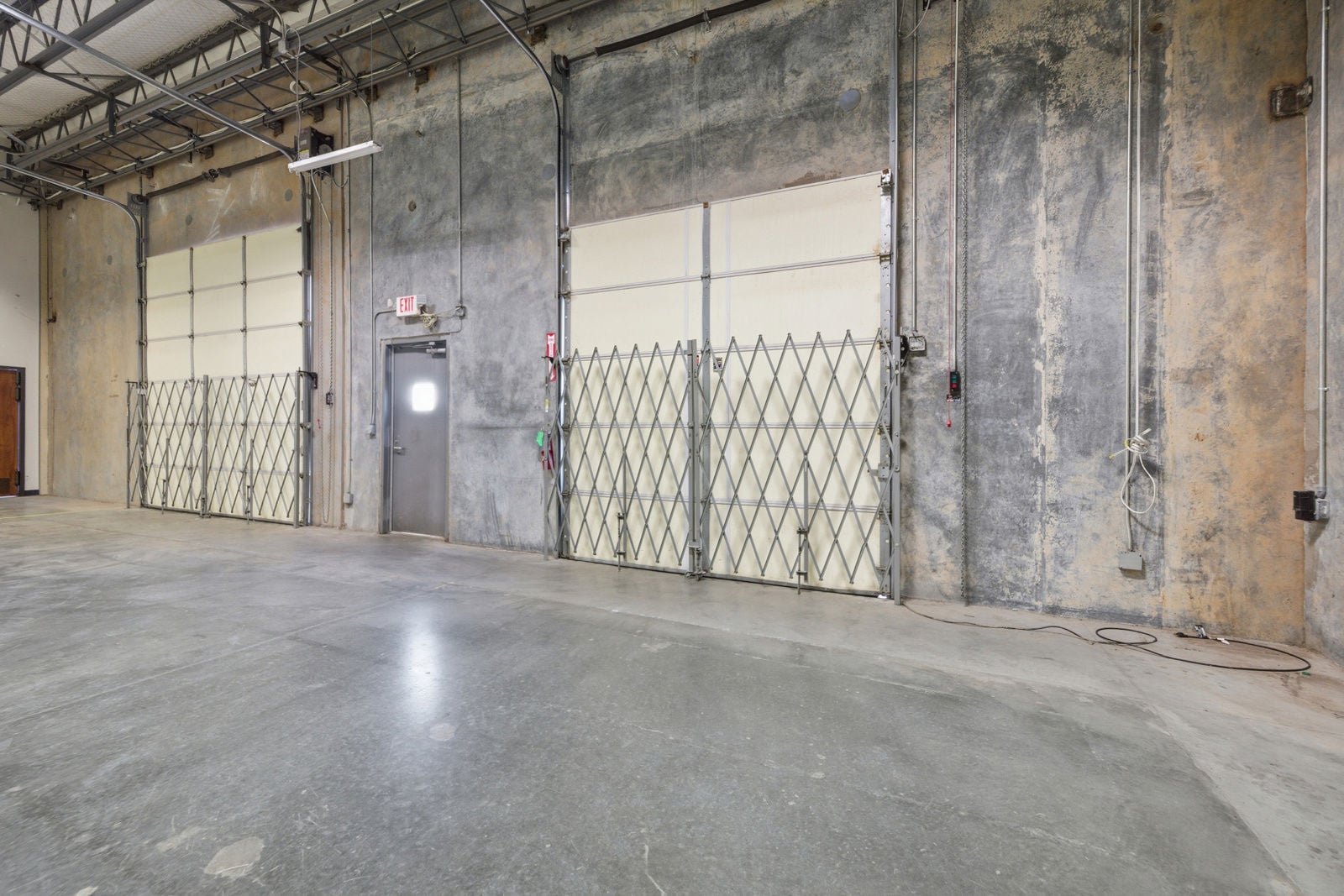 20-573_3217%20Cooke%20Way