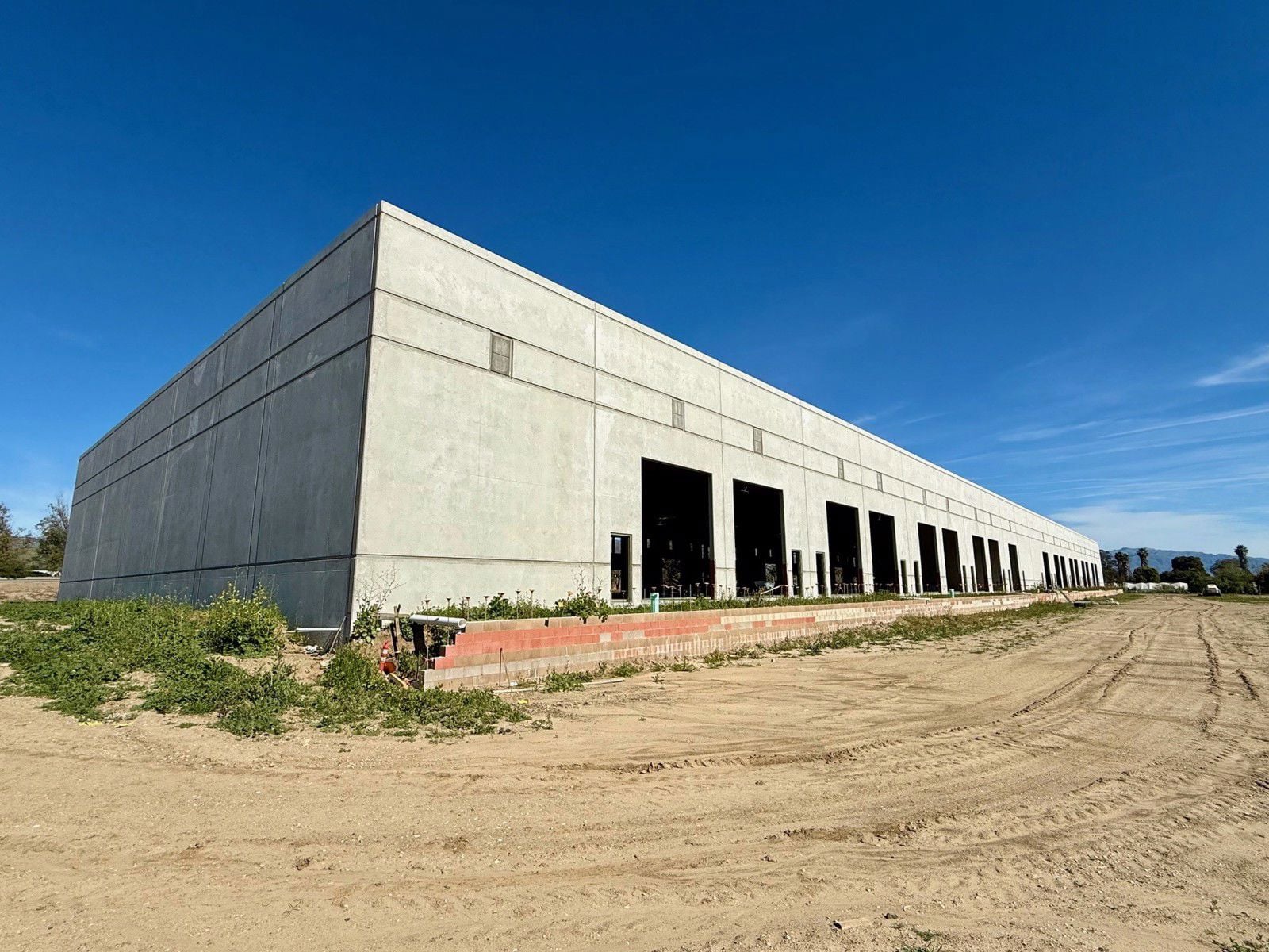 Exterior 11