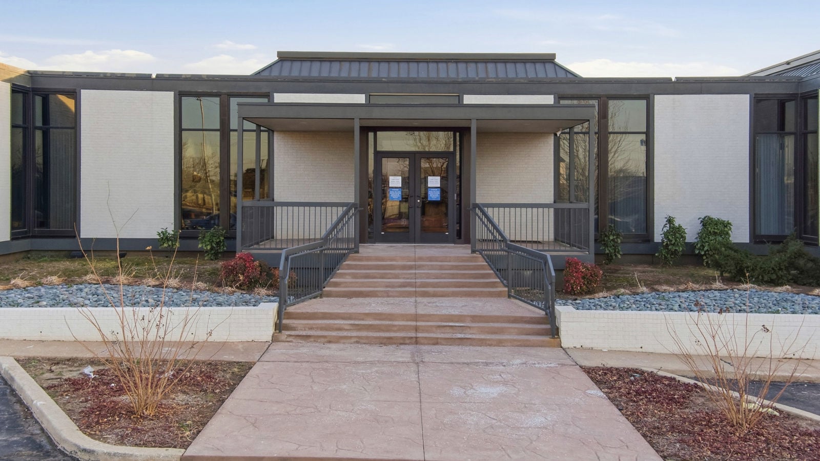 32-580_390%20NE%2036th%20St